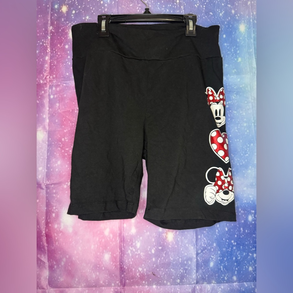 Disney Minnie Mouse bike shorts 🛍